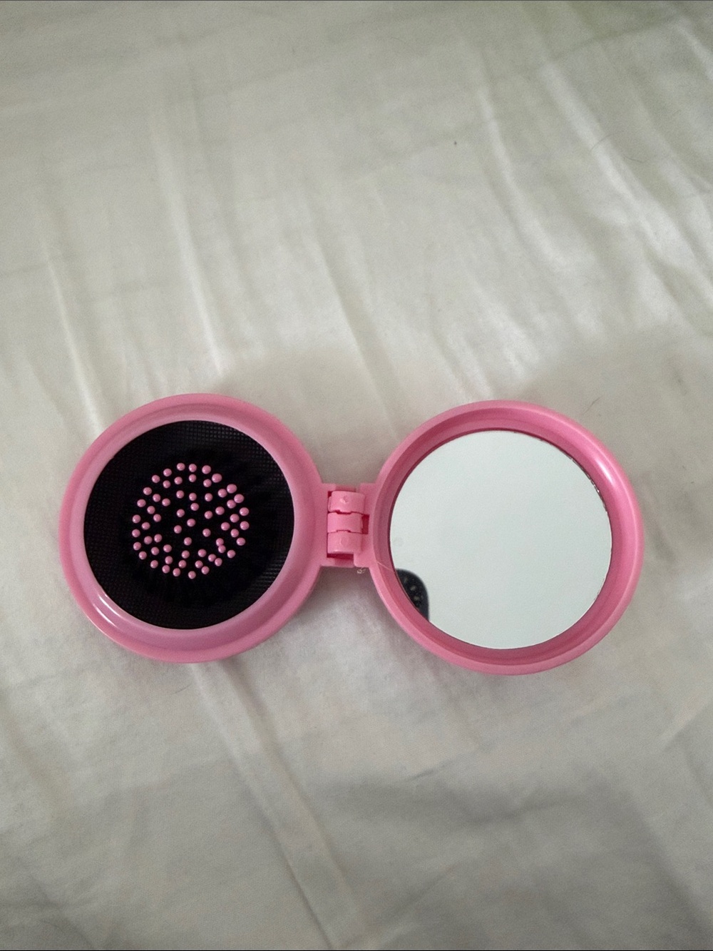 Round Pink Travel Accessory Case with Textured Black Insert - Picture 3 of 4